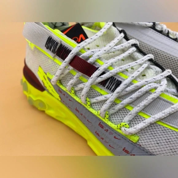 Nike React Runner ISPA Platinum Tint Volt Glow Team Red  display picture 3